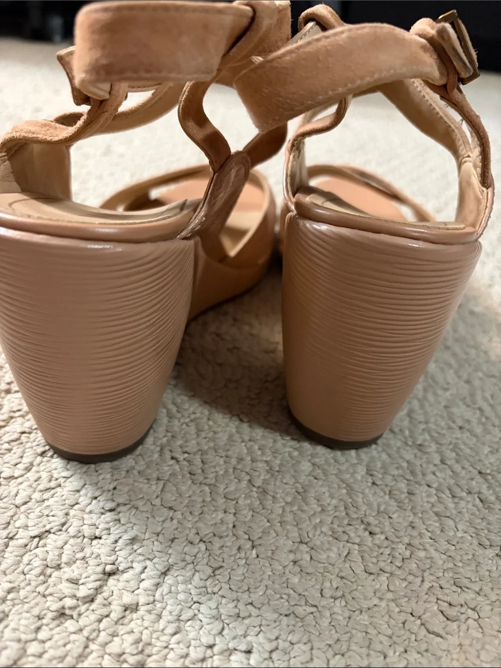 Vionic Nude Tan Suede Wedge Sandals